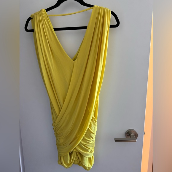 Lemon yellow BCBG Max Azria bodycon minidress - Picture 3 of 3